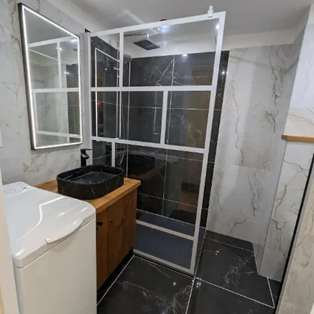 Beautiful With Balcony At ! דירה