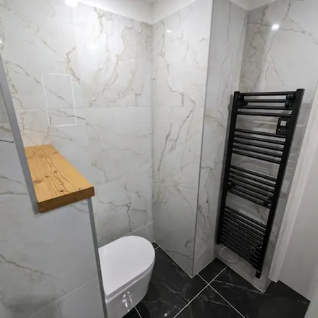 דירה Beautiful With Balcony At ! *